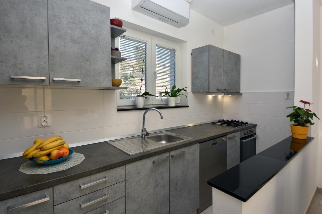 Greenvine Apartment Zadar Exterior photo